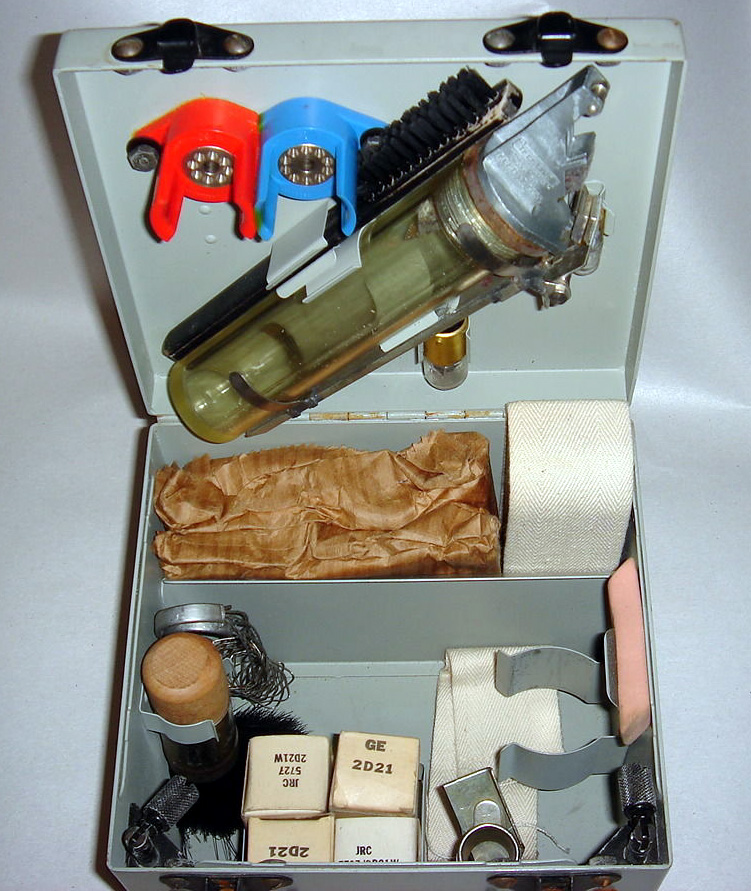 kl7_acckit_2.jpg