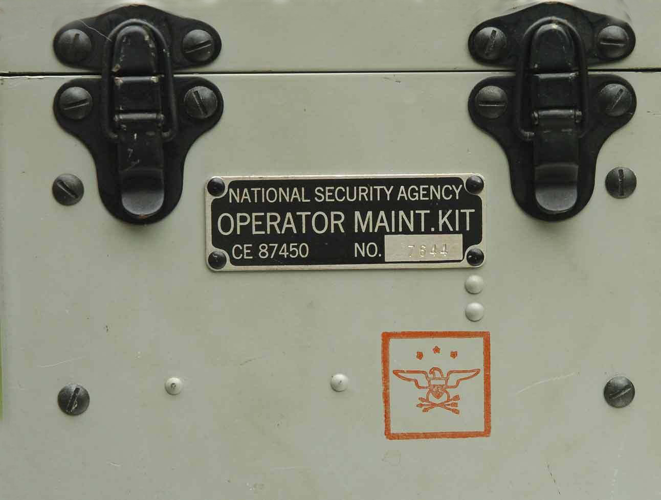 /nsa_accbox_02.jpg