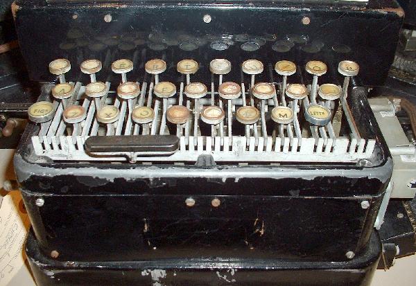 typex_kybd_closeup.jpg