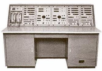 decca_japan_xmit_control_desk.jpg