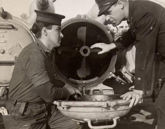 g89_torpedo_inspection.jpg
