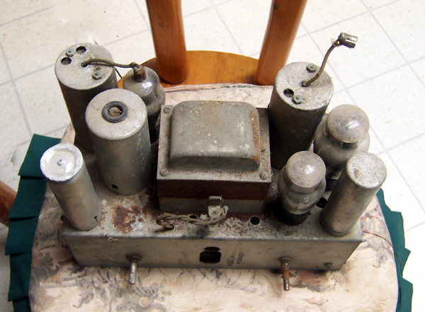 5vp4_37560_02_top.jpg