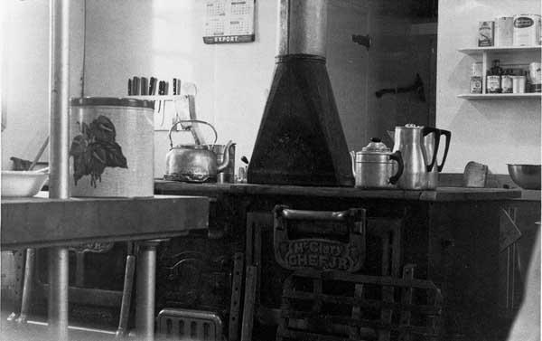 alert_kitchen1_1958.jpg