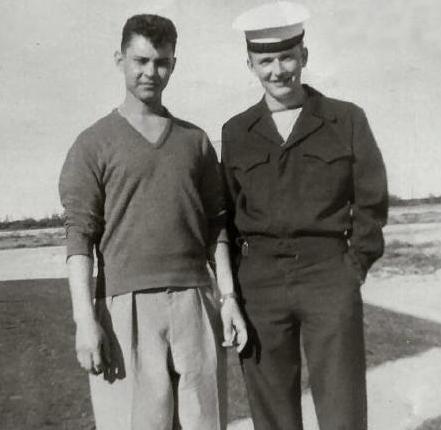 a plain white T-shirt. white tee shirt outline. a plain white T-shirt.