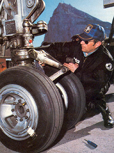 argus_nosegear.jpg