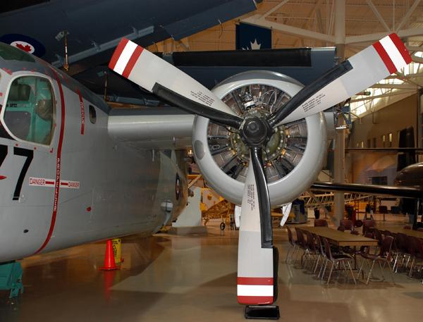 tracker_eng_prop.jpg