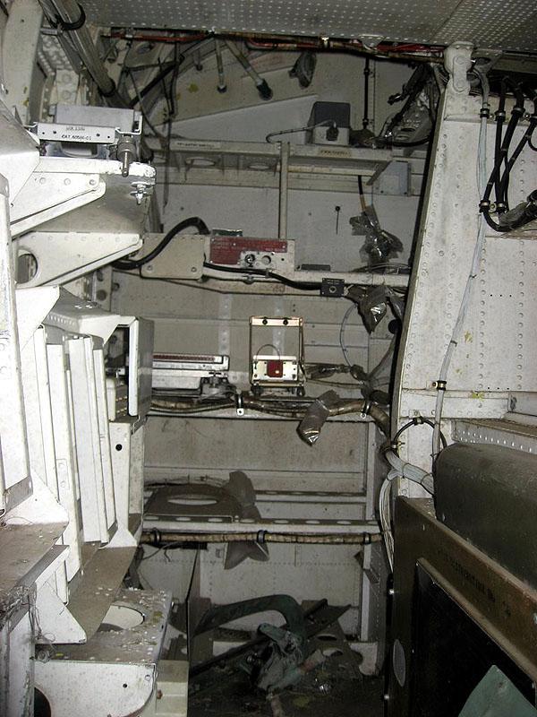 tracker_stbd_looking_aft_bm.jpg