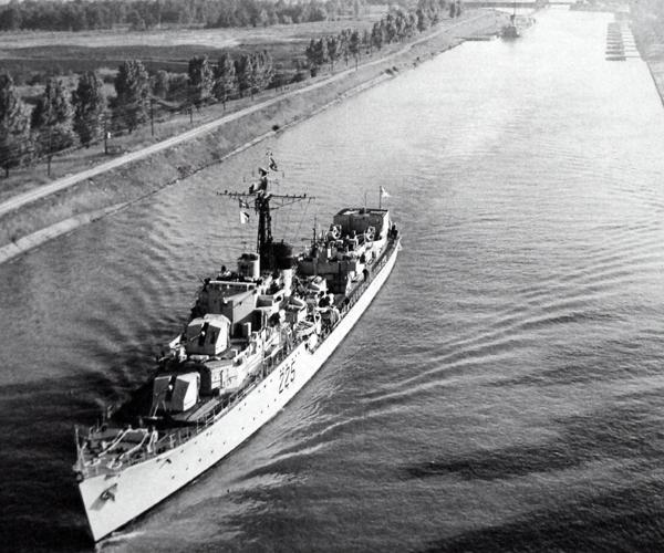 225_welland_canal_july_1963a.jpg