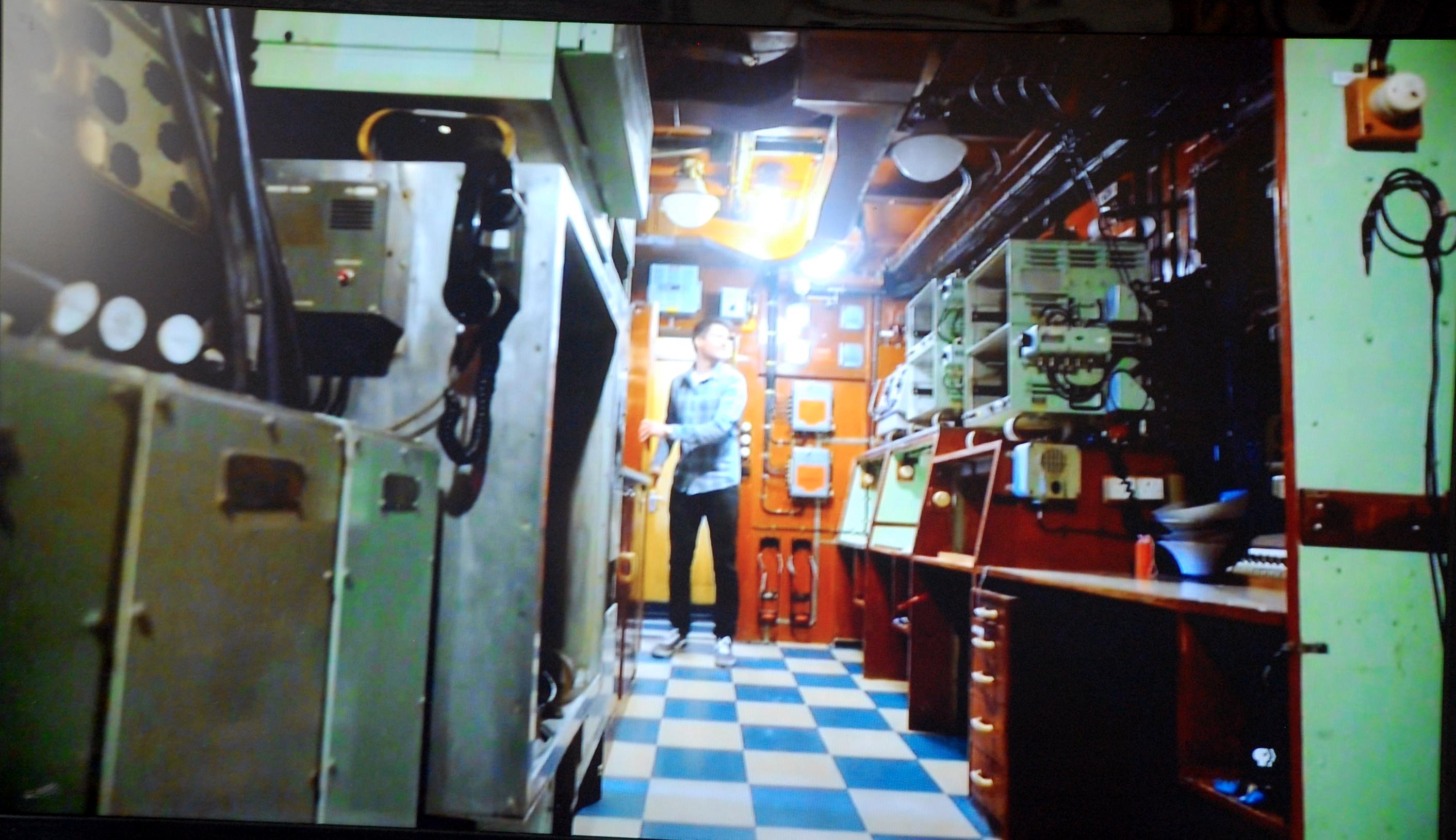 britannia_entrance_to_comm_room.jpg