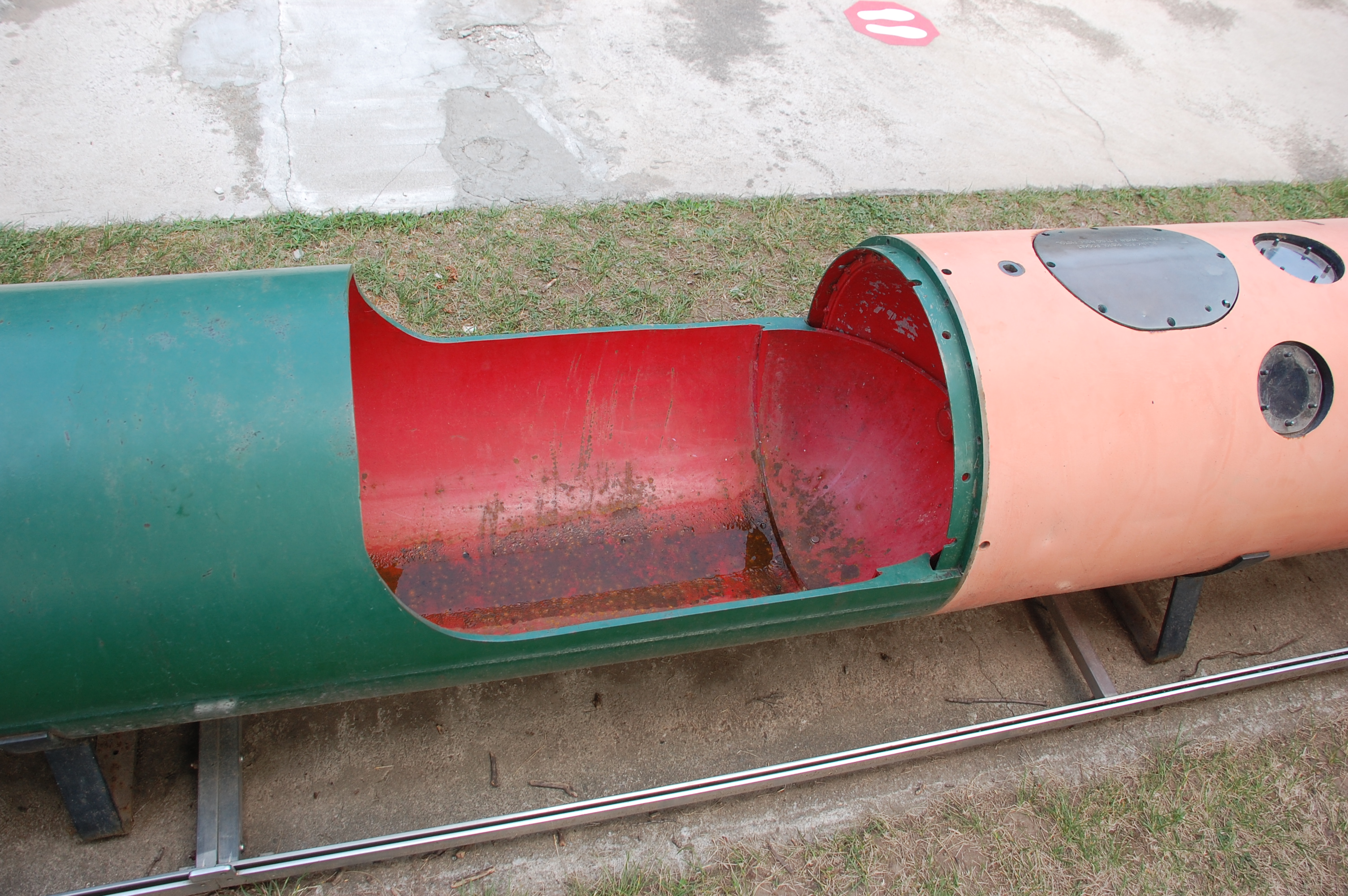 torpedo_cutaway_DSC_0039.JPG