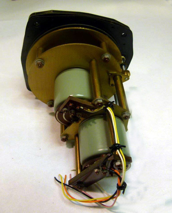 decca_decometer_with_cover_off2.jpg