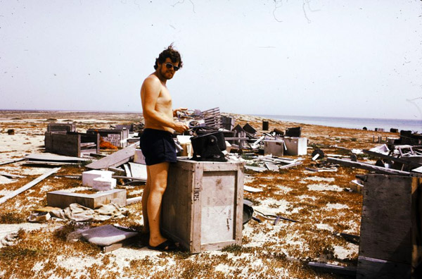 decca_persian_gulf_qarnayn_station_dump.jpg