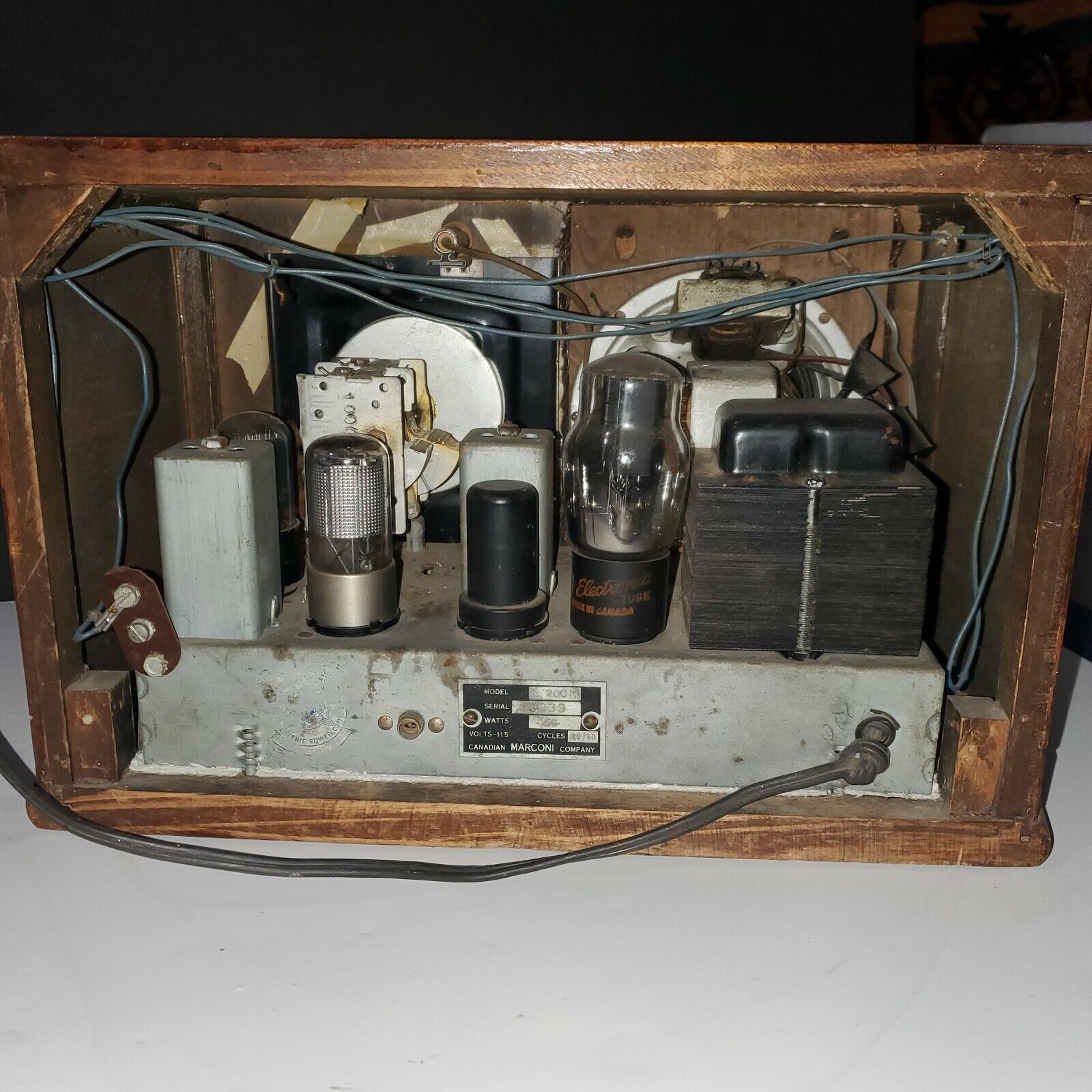 200e_04.jpg