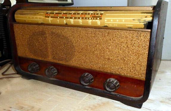 /294_01_mantel.jpg