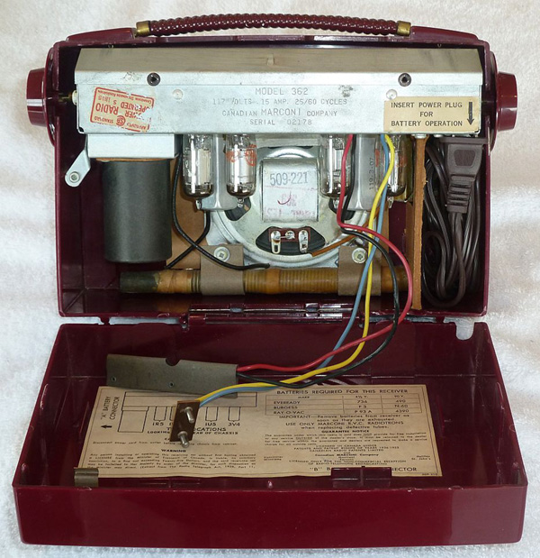 362_04_cabinet_back_open.jpg